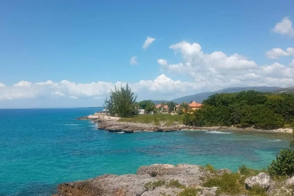 Southsea Seniors Retirement Resort & Villa Sandy Ground ジャマイカ